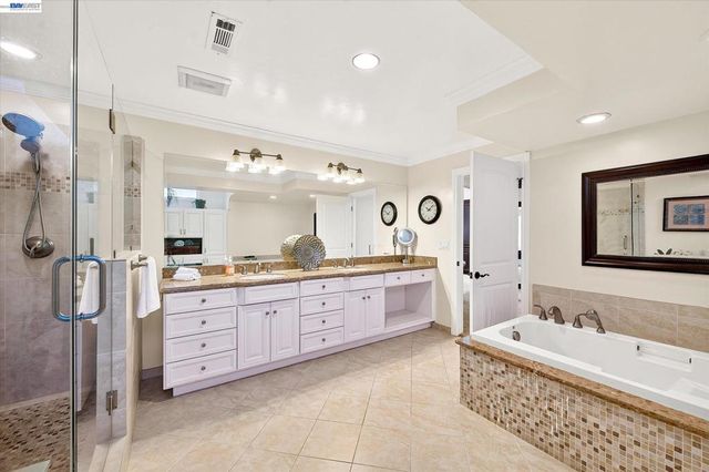 4576 Del Valle Pkwy, Pleasanton, CA 94566