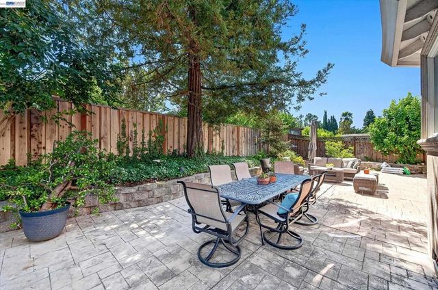4576 Del Valle Pkwy, Pleasanton, CA 94566