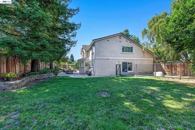4576 Del Valle Pkwy, Pleasanton, CA 94566