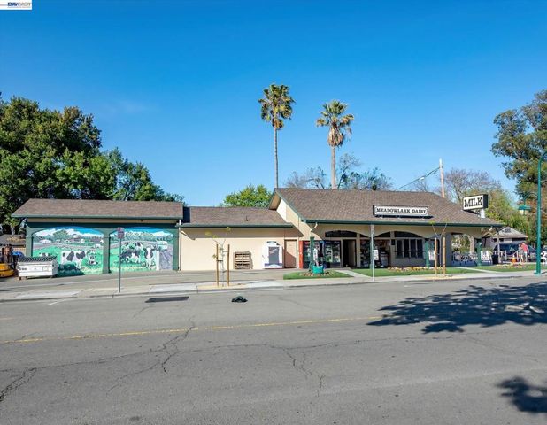 4576 Del Valle Pkwy, Pleasanton, CA 94566