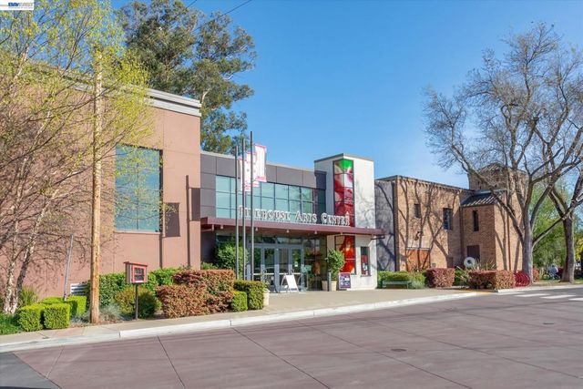 4576 Del Valle Pkwy, Pleasanton, CA 94566