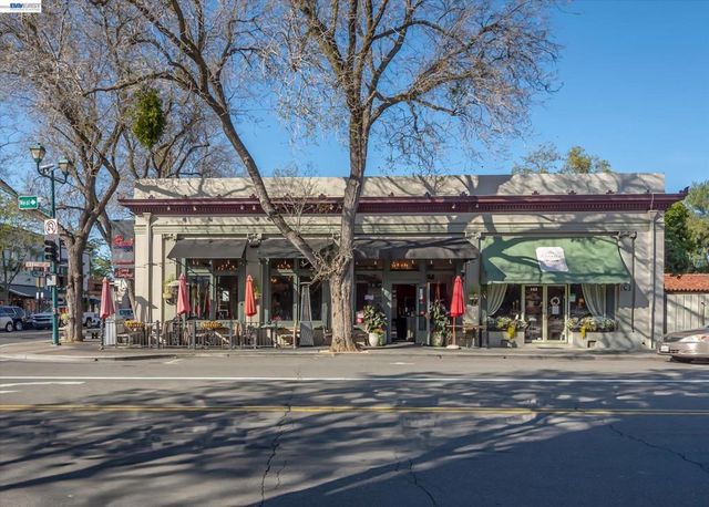 4576 Del Valle Pkwy, Pleasanton, CA 94566