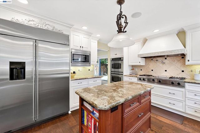 4576 Del Valle Pkwy, Pleasanton, CA 94566