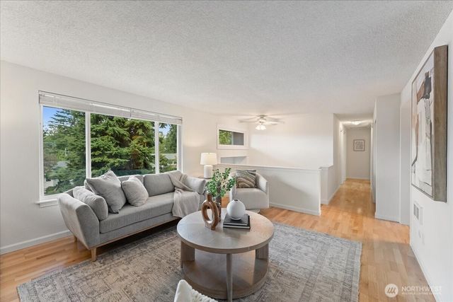 9210 166th Place NE, Redmond, WA 98052
