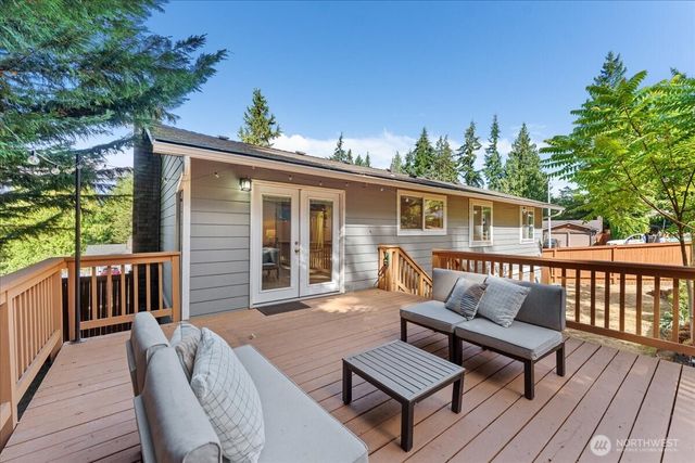 9210 166th Place NE, Redmond, WA 98052
