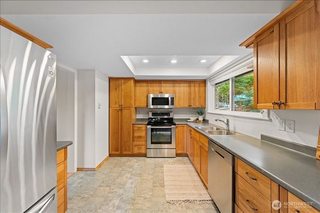 9210 166th Place NE, Redmond, WA 98052