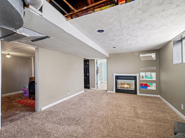 2744 S 10TH Street, Omaha, NE 68108