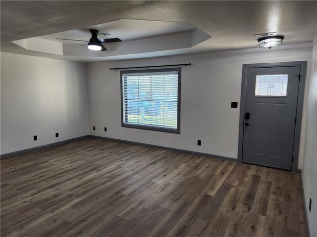 9 Holly Drive B, Bentonville, AR 72712