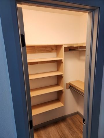 9 Holly Drive B, Bentonville, AR 72712