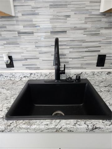 9 Holly Drive B, Bentonville, AR 72712