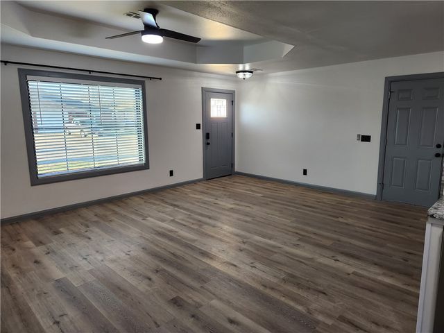 9 Holly Drive B, Bentonville, AR 72712