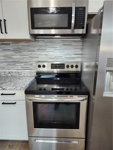 9 Holly Drive B, Bentonville, AR 72712