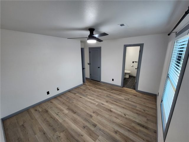 9 Holly Drive B, Bentonville, AR 72712