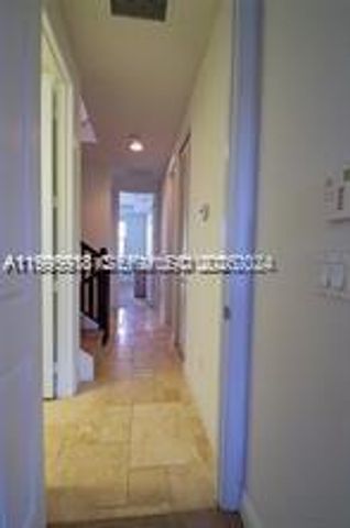 8375 NW 51st Ter 1, Doral, FL 33166