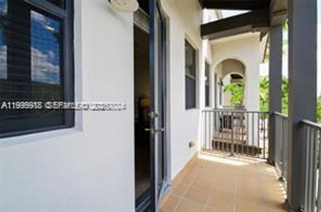 8375 NW 51st Ter 1, Doral, FL 33166