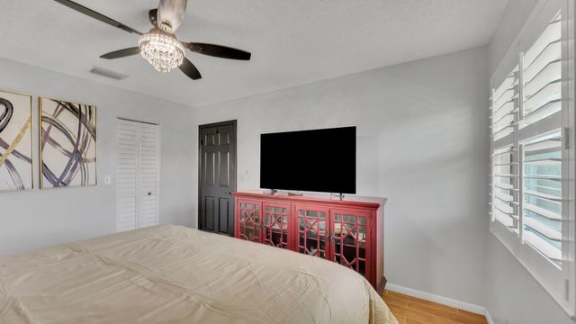 7618 Tahiti Lane 206, Lake Worth, FL 33467