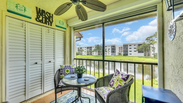 7618 Tahiti Lane 206, Lake Worth, FL 33467
