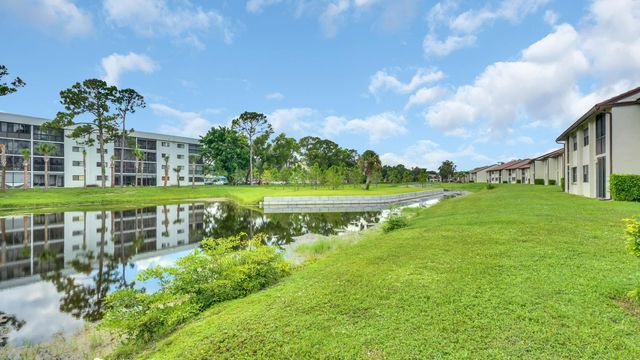 7618 Tahiti Lane 206, Lake Worth, FL 33467