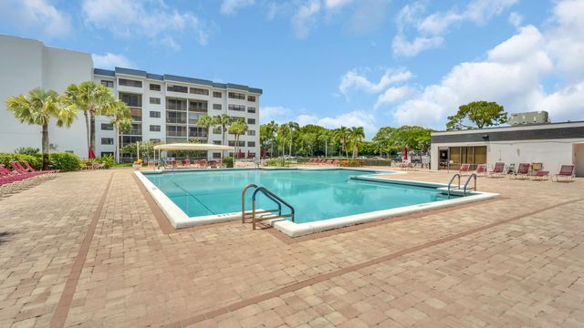 7618 Tahiti Lane 206, Lake Worth, FL 33467