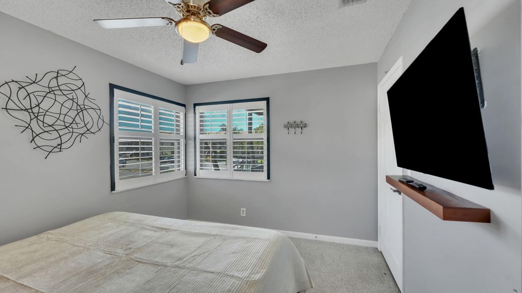 7618 Tahiti Lane 206, Lake Worth, FL 33467