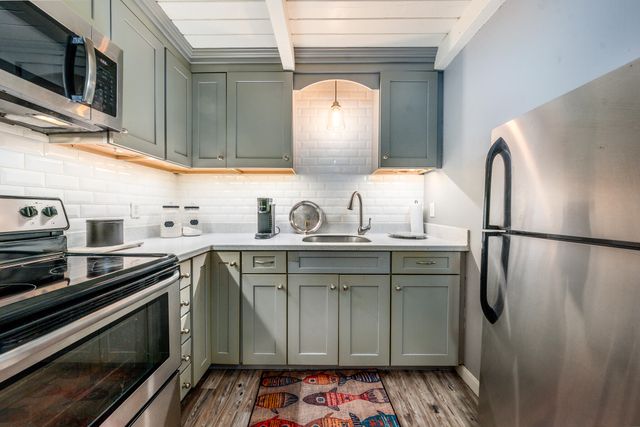 34 Erics Way UNIT G 7, Wellfleet, MA 02667