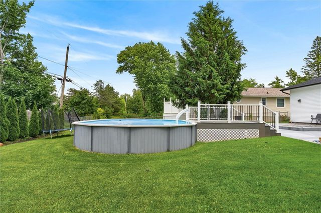 20 Flamingo Drive, Gates, NY 14624