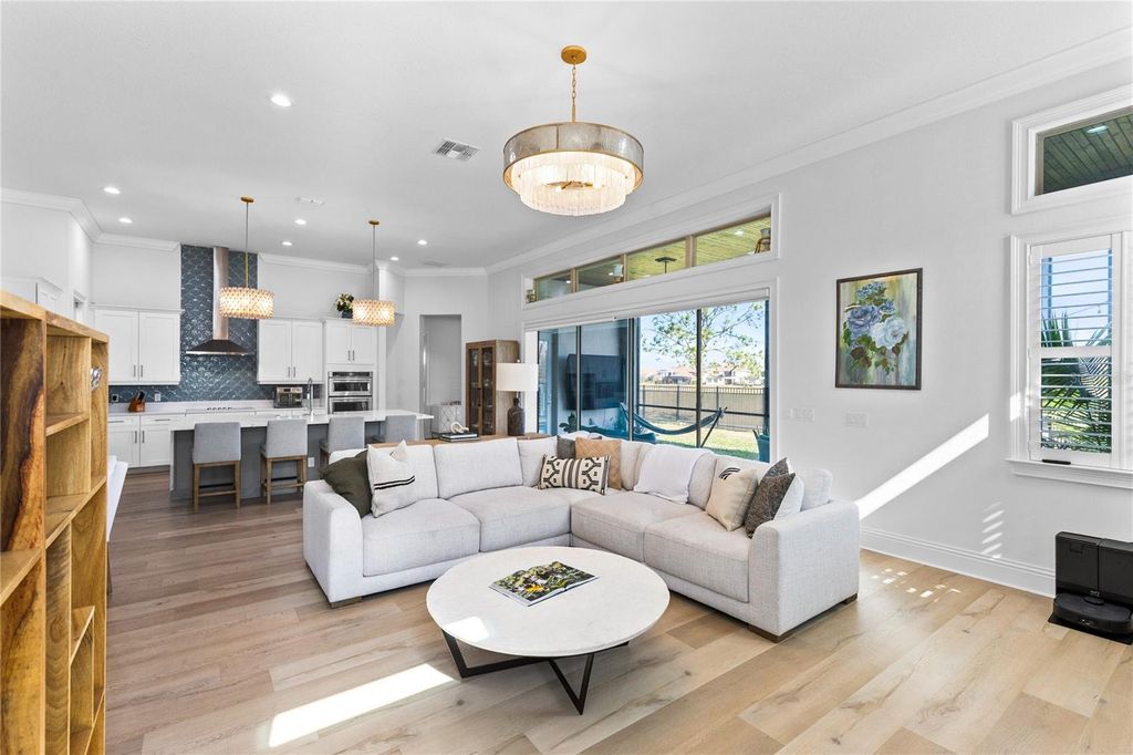 Image 17 of property listing at 13337 ALDERLEY DRIVE, Orlando, FL 32832