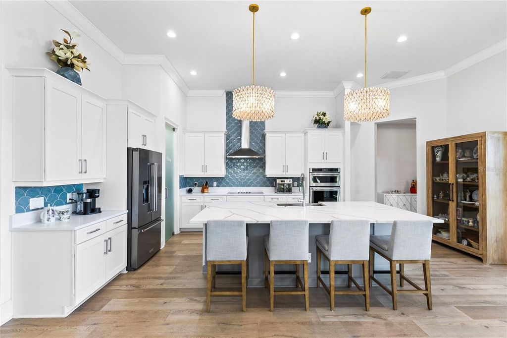 Image 3 of property listing at 13337 ALDERLEY DRIVE, Orlando, FL 32832