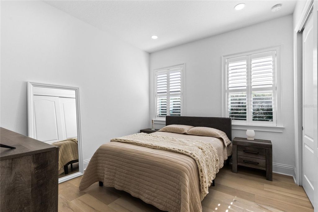 Image 29 of property listing at 13337 ALDERLEY DRIVE, Orlando, FL 32832