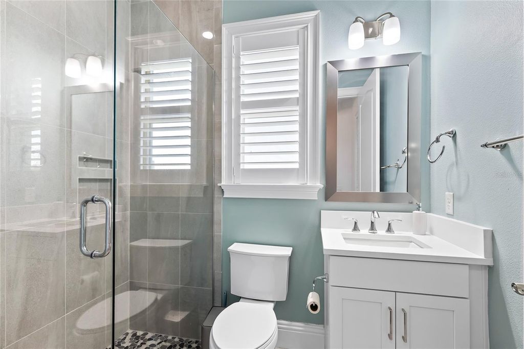 Image 33 of property listing at 13337 ALDERLEY DRIVE, Orlando, FL 32832