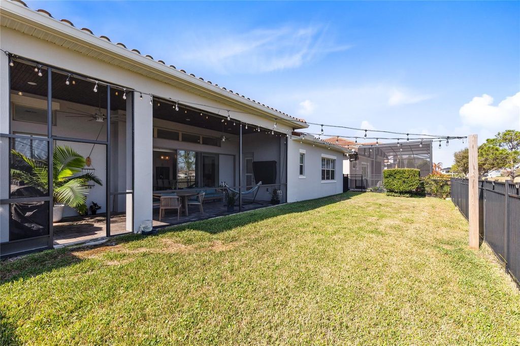 Image 36 of property listing at 13337 ALDERLEY DRIVE, Orlando, FL 32832