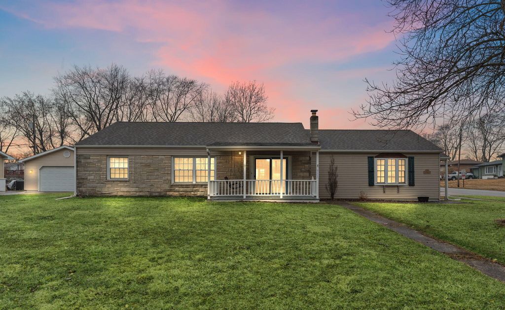 455 N Nichols Street, Lowell, IN 46356