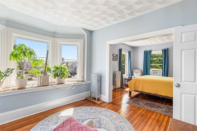 53 Edgewood Avenue, Cranston, RI 02905