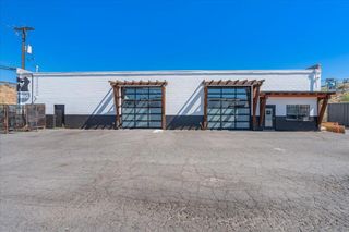 2550 NE 2nd Street, Bend, OR 97701
