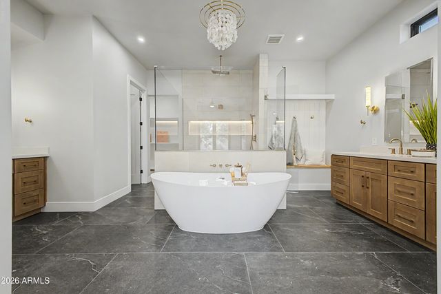 5145 E PINCHOT Avenue, Phoenix, AZ 85018
