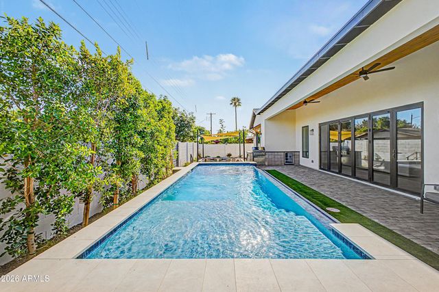 5145 E PINCHOT Avenue, Phoenix, AZ 85018