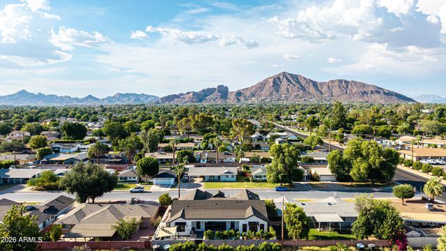 5145 E PINCHOT Avenue, Phoenix, AZ 85018