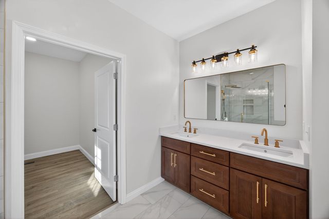 6572 Thomas Twin Oak Rd, Baxter, TN 38544