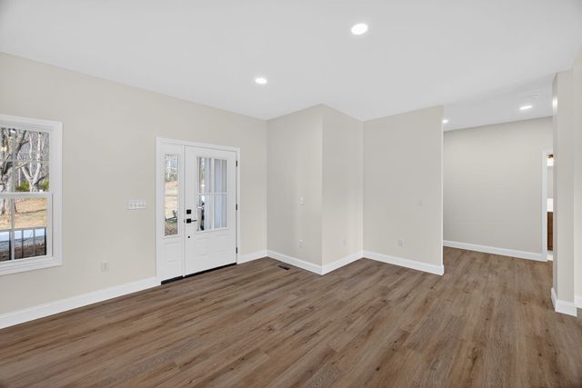 6572 Thomas Twin Oak Rd, Baxter, TN 38544