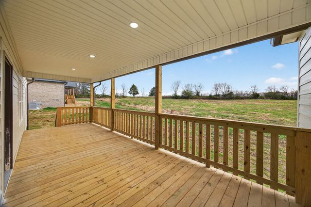 6572 Thomas Twin Oak Rd, Baxter, TN 38544