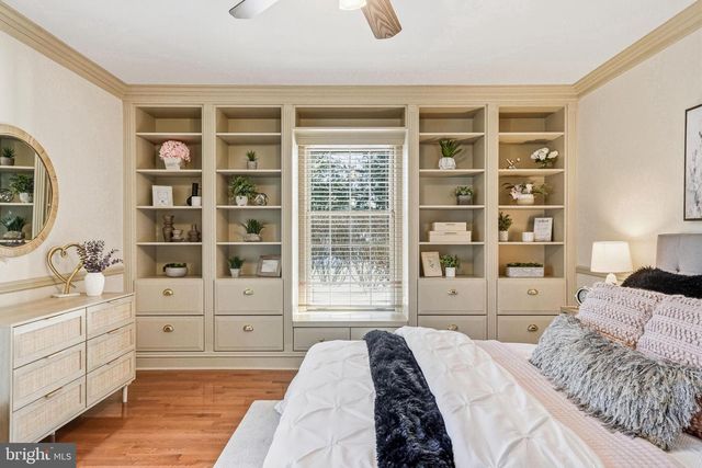 9 LOG CABIN RD, Perkasie, PA 18944