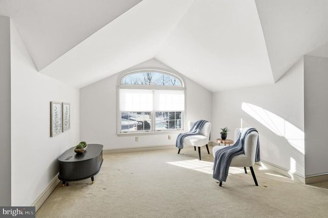 9 LOG CABIN RD, Perkasie, PA 18944