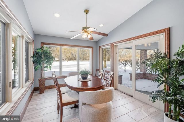 9 LOG CABIN RD, Perkasie, PA 18944