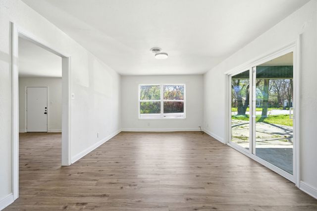 619 9th Street, Terrell, TX 75160