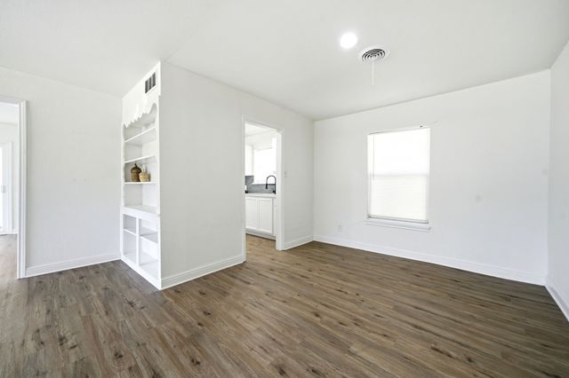 619 9th Street, Terrell, TX 75160