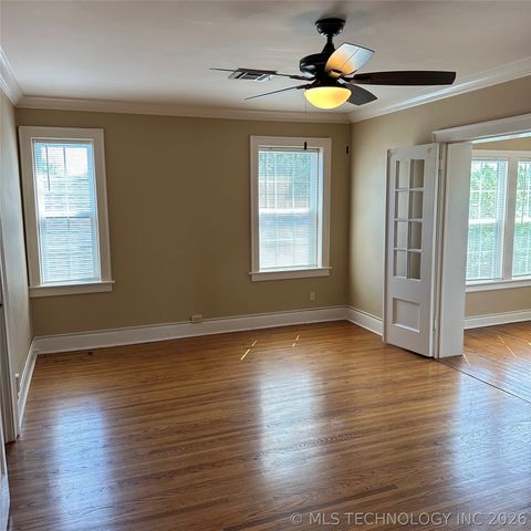 2203 E 18th Street B, Tulsa, OK 74104