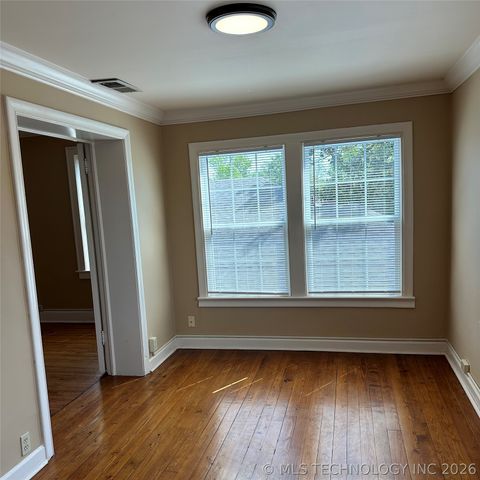 2203 E 18th Street B, Tulsa, OK 74104