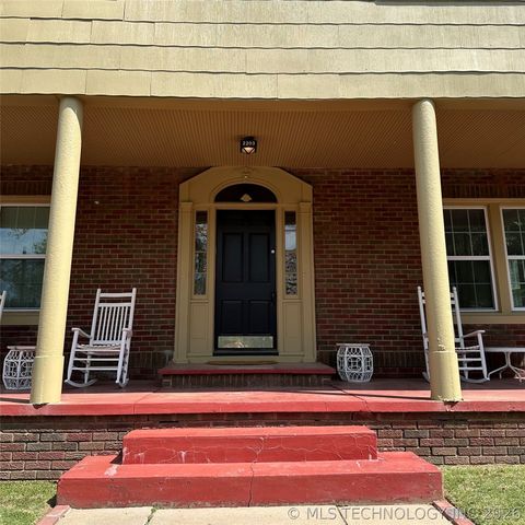 2203 E 18th Street B, Tulsa, OK 74104