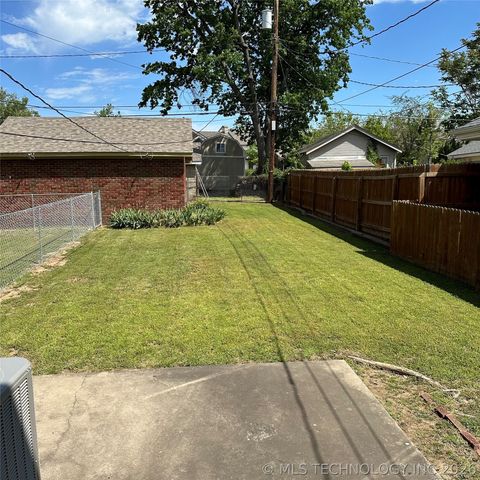 2203 E 18th Street B, Tulsa, OK 74104