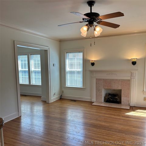 2203 E 18th Street B, Tulsa, OK 74104